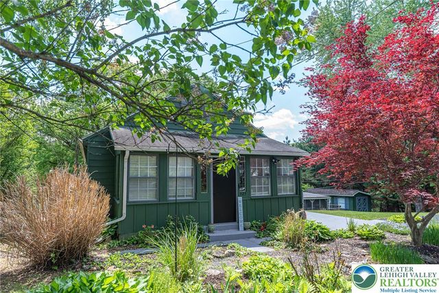 525 Royal Manor Road, Williams Twp, PA 18042