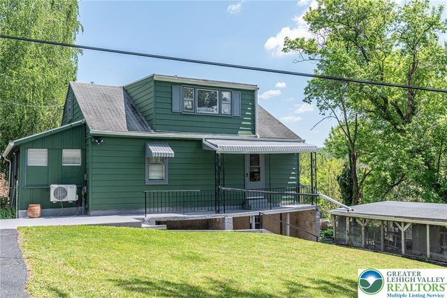 525 Royal Manor Road, Williams Twp, PA 18042