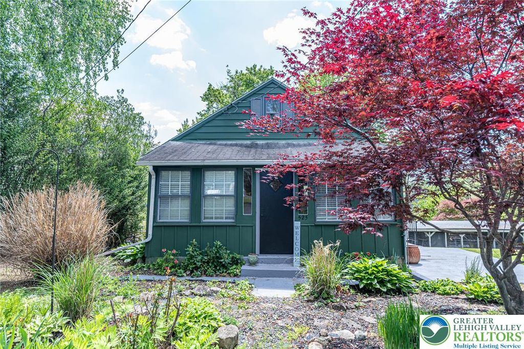 525 Royal Manor Road, Williams Twp, PA 18042