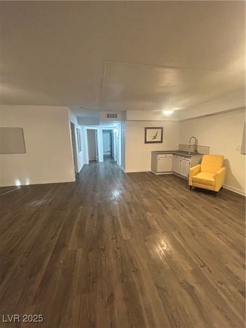 2521 Lenna Street, Las Vegas, NV 89102