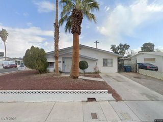 2521 Lenna Street, Las Vegas, NV 89102