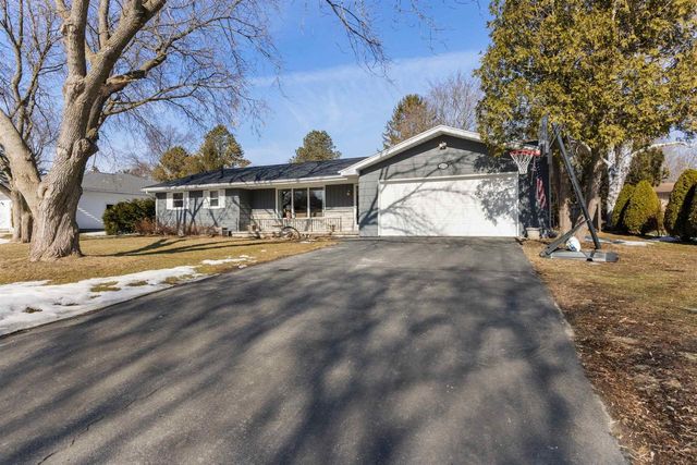 1112 TEXAS STREET, Sturgeon Bay, WI 54235