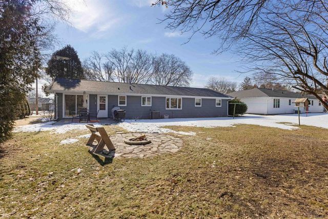 1112 TEXAS STREET, Sturgeon Bay, WI 54235