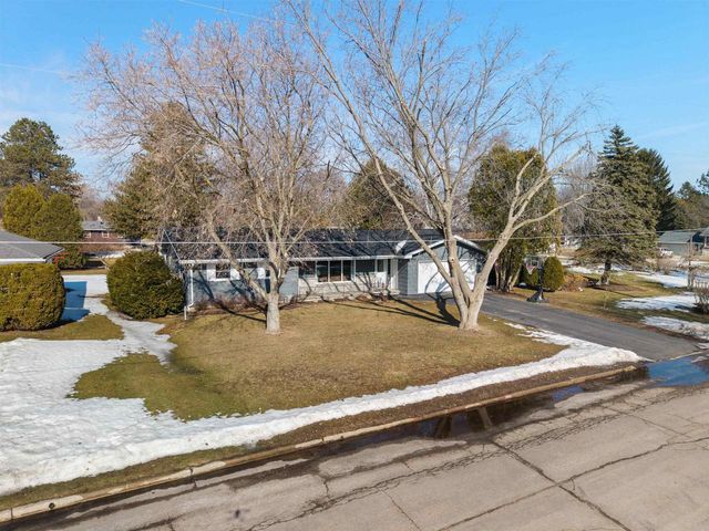 1112 TEXAS STREET, Sturgeon Bay, WI 54235