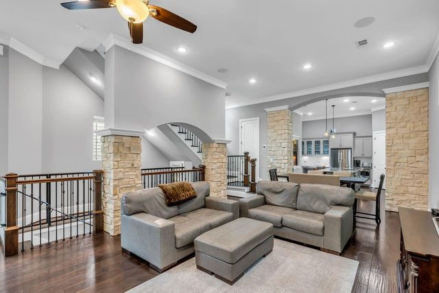 1219 W 25th Street B, Houston, TX 77008