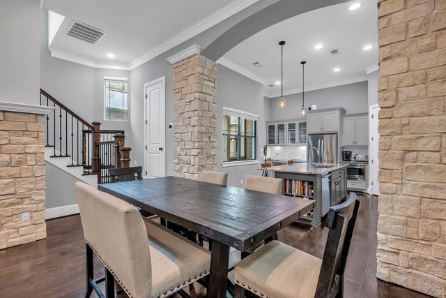 1219 W 25th Street B, Houston, TX 77008