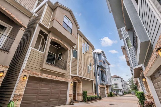 1219 W 25th Street B, Houston, TX 77008