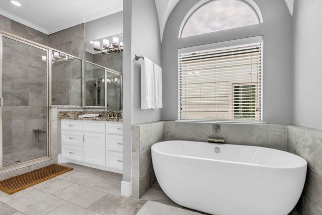 1219 W 25th Street B, Houston, TX 77008