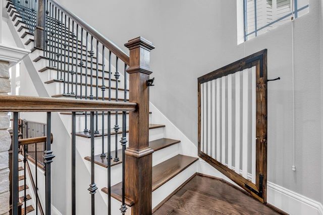 1219 W 25th Street B, Houston, TX 77008