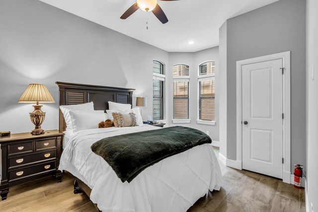 1219 W 25th Street B, Houston, TX 77008