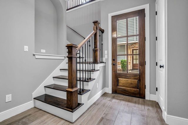 1219 W 25th Street B, Houston, TX 77008