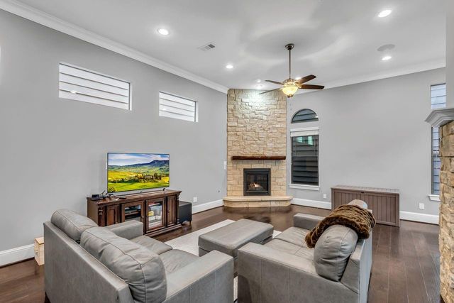 1219 W 25th Street B, Houston, TX 77008