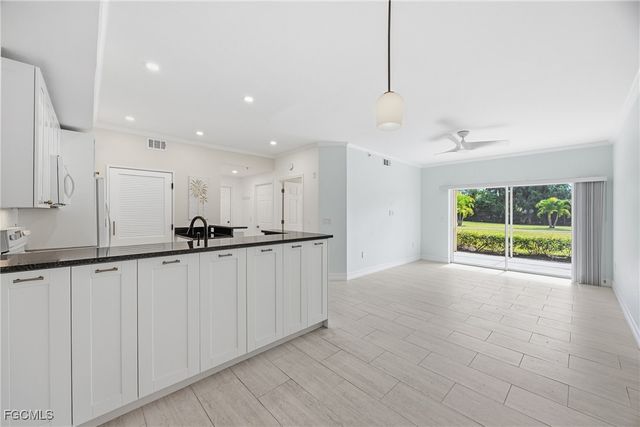 6300 Aragon WAY 101, Fort Myers, FL 33966