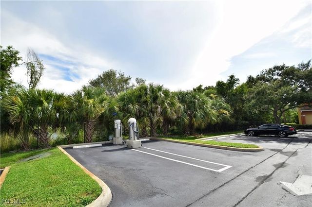 6300 Aragon WAY 101, Fort Myers, FL 33966