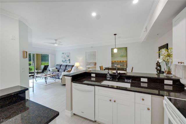 6300 Aragon WAY 101, Fort Myers, FL 33966