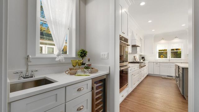 1066 Trillium Trail, West Chicago, IL 60185