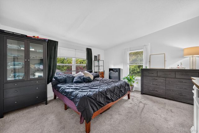 2700 Shimmons Road 120, Auburn Hills, MI 48326