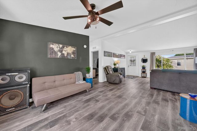 2700 Shimmons Road 120, Auburn Hills, MI 48326