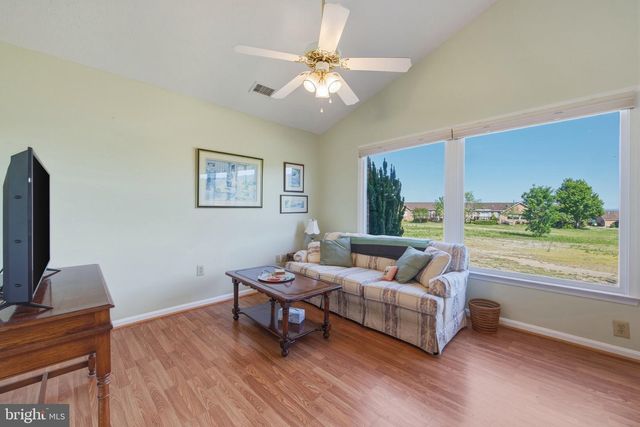47-B-5 LOGAN CIR, Strasburg, VA 22657