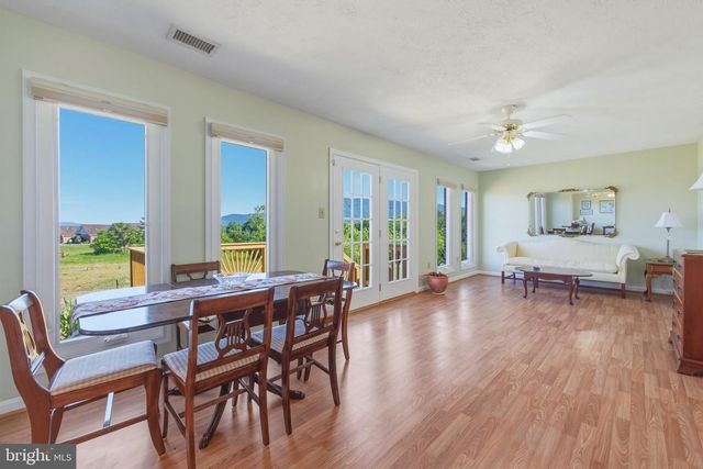 47-B-5 LOGAN CIR, Strasburg, VA 22657