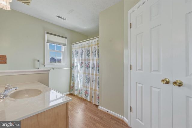 47-B-5 LOGAN CIR, Strasburg, VA 22657