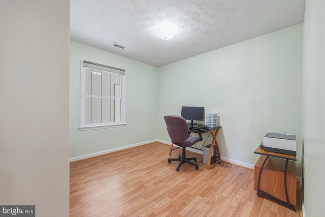 47-B-5 LOGAN CIR, Strasburg, VA 22657