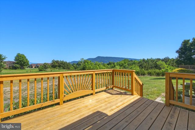 47-B-5 LOGAN CIR, Strasburg, VA 22657