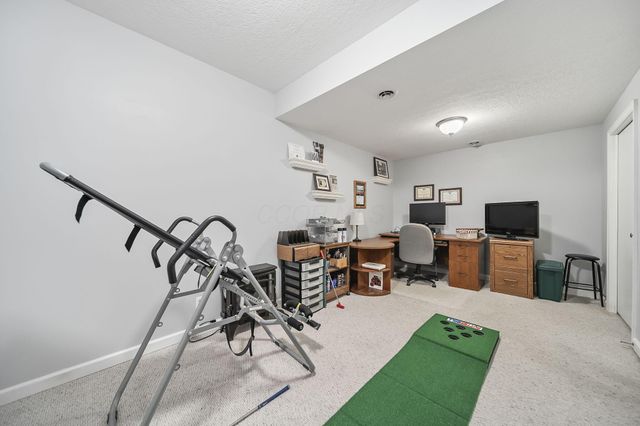 1506 Eagle Pass Drive, Marion, OH 43302