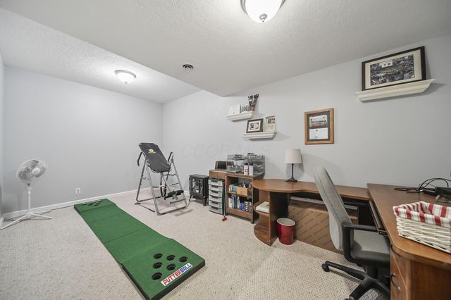 1506 Eagle Pass Drive, Marion, OH 43302