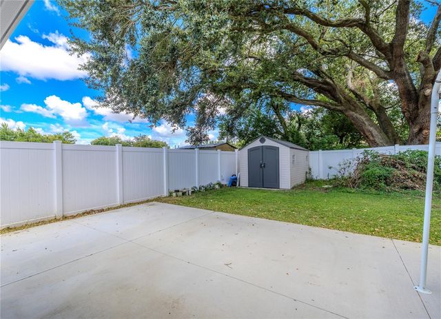 4210 E SANDALWOOD CIRCLE S, Tampa, FL 33617