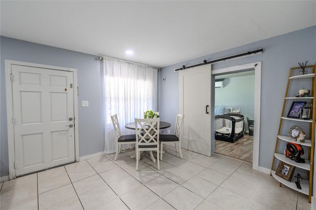 4210 E SANDALWOOD CIRCLE S, Tampa, FL 33617