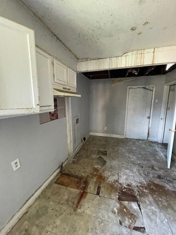 1461 E WALDORF AVE, Memphis, TN 38106