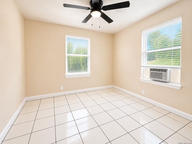 14424 Higgins Rd, San Antonio, TX 78217