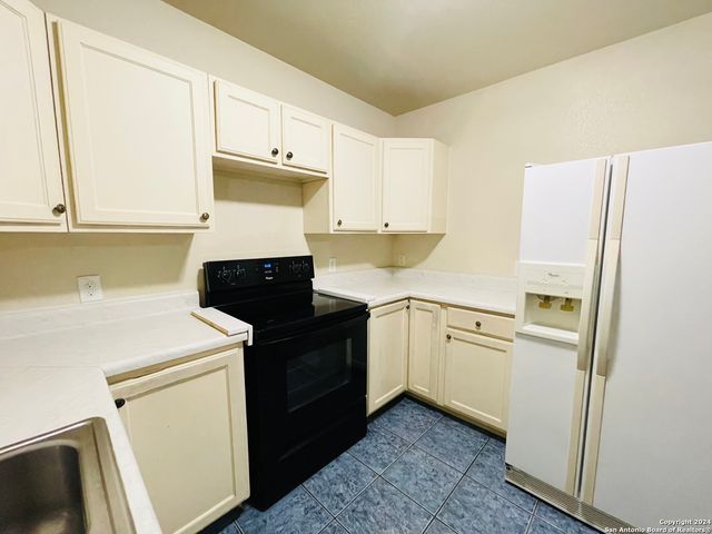 14424 Higgins Rd, San Antonio, TX 78217