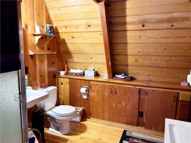 1825 Thrush, Wrightwood, CA 92397