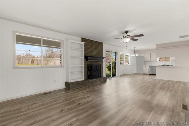 12838 S 121st East Avenue, Broken Arrow, OK 74011