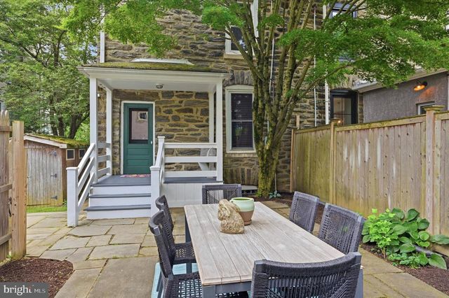 303 E GRAVERS LN, Philadelphia, PA 19118
