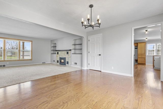 311 E CEDAR STREET, Pulaski, WI 54162