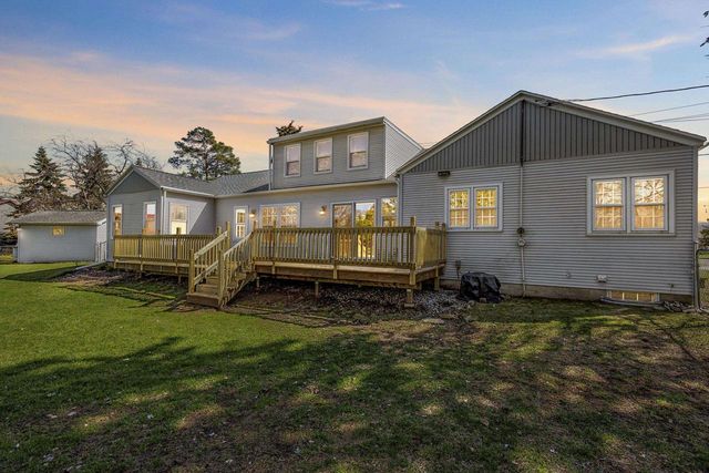 311 E CEDAR STREET, Pulaski, WI 54162