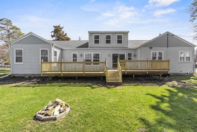 311 E CEDAR STREET, Pulaski, WI 54162