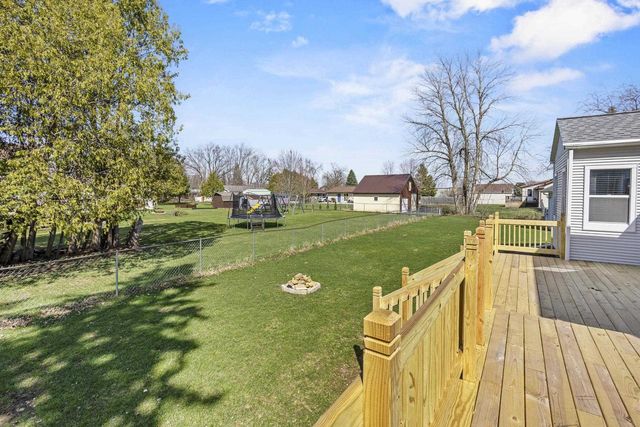 311 E CEDAR STREET, Pulaski, WI 54162