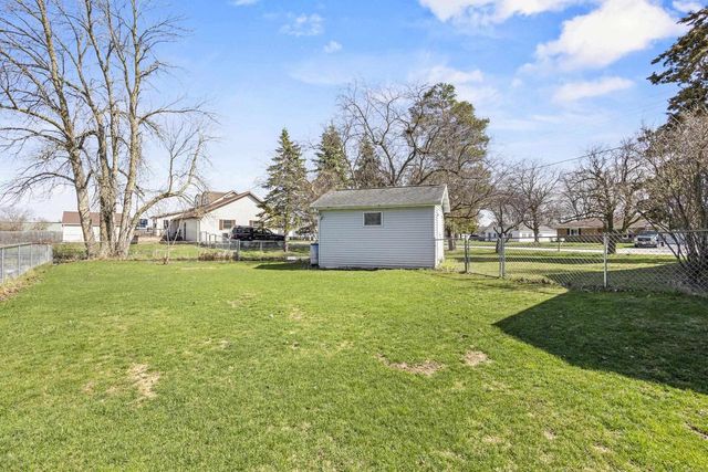 311 E CEDAR STREET, Pulaski, WI 54162