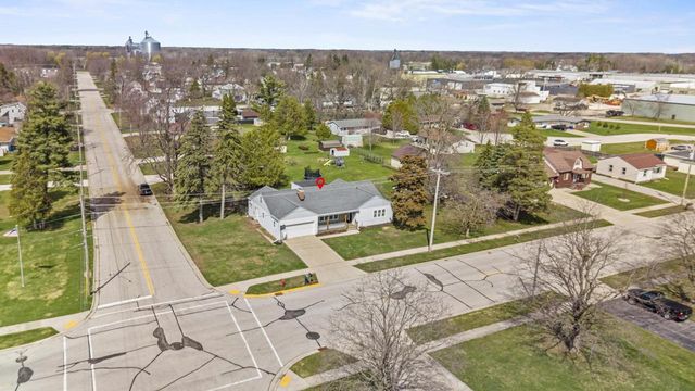 311 E CEDAR STREET, Pulaski, WI 54162
