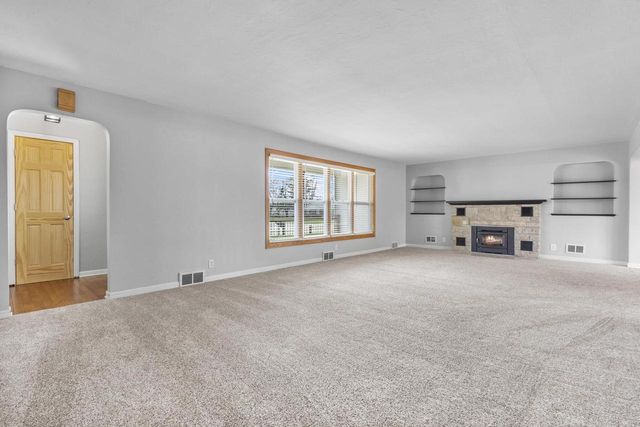 311 E CEDAR STREET, Pulaski, WI 54162