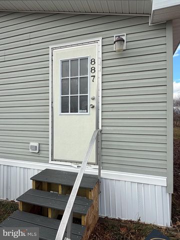 887 ASPEN AVE, Spring City, PA 19475