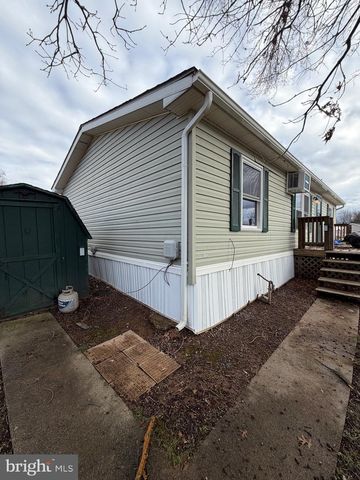 887 ASPEN AVE, Spring City, PA 19475