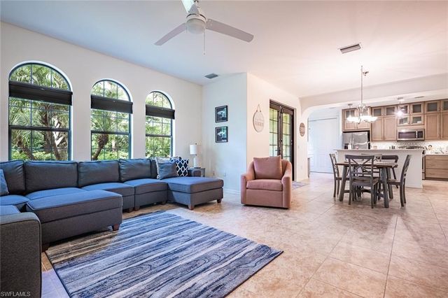 9077 CAPISTRANO ST N 4702, Naples, FL 34113