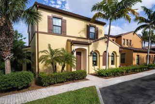 9077 CAPISTRANO ST N 4702, Naples, FL 34113