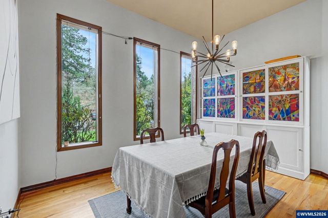 586 Welcome Wy SE, Salem, OR 97302