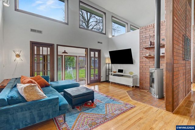 586 Welcome Wy SE, Salem, OR 97302